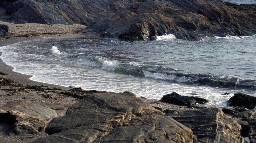 Lansallos Cove. This tiny cove in Lantivet Bay is reached by a footpath from Lansallos village.
