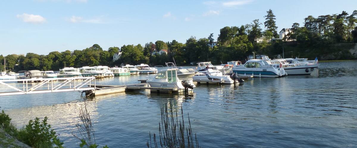 sucé sur erdre , le port