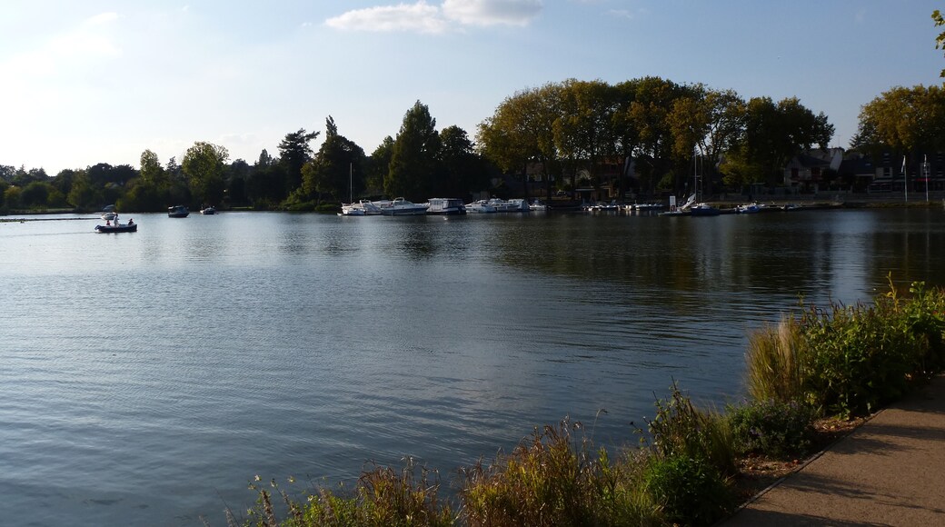 sucé sur erdre , le port