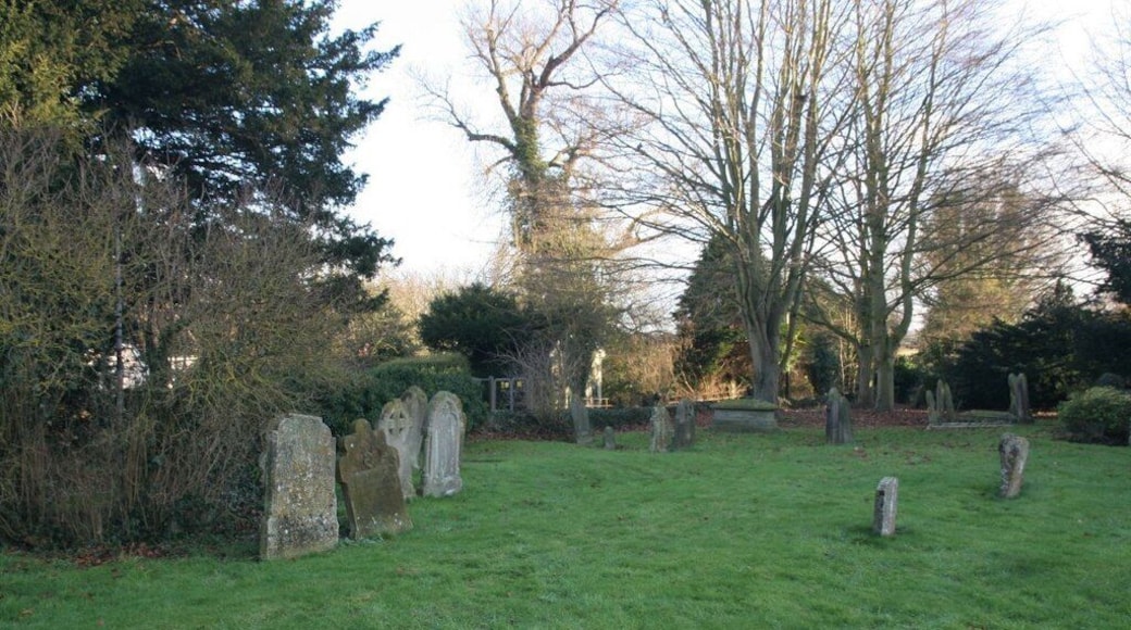 Church of England parish church of St Andrew, East Hagbourne, Oxfordshire: part of the churchyard
