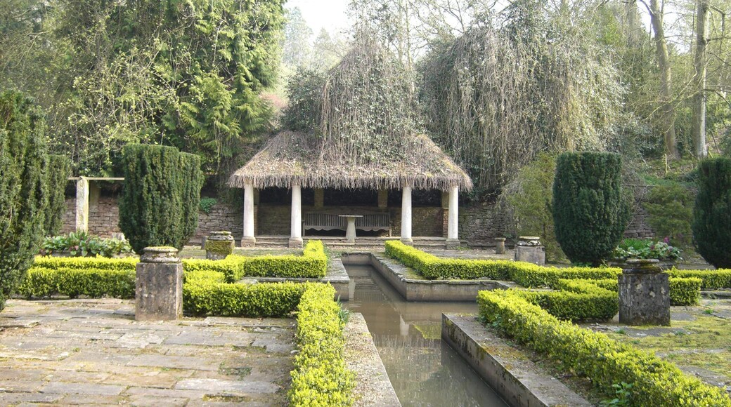 How Caple Court Gardens