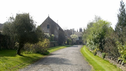 How Caple Court