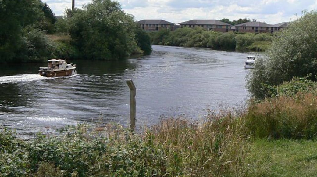 Cruising on the Trent. Alongside the Colwick Industrial Estate. The buildings behind are the Colwick Quays business park.