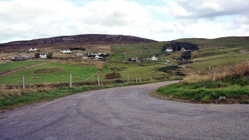 Hairpin bend in the road to Kirtomy