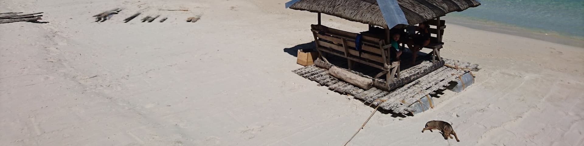 The sea is calling. Too bad this beautiful place is an insurgent hotspot. But I've been there, and have tremendously enjoyed the beach for a whole day.