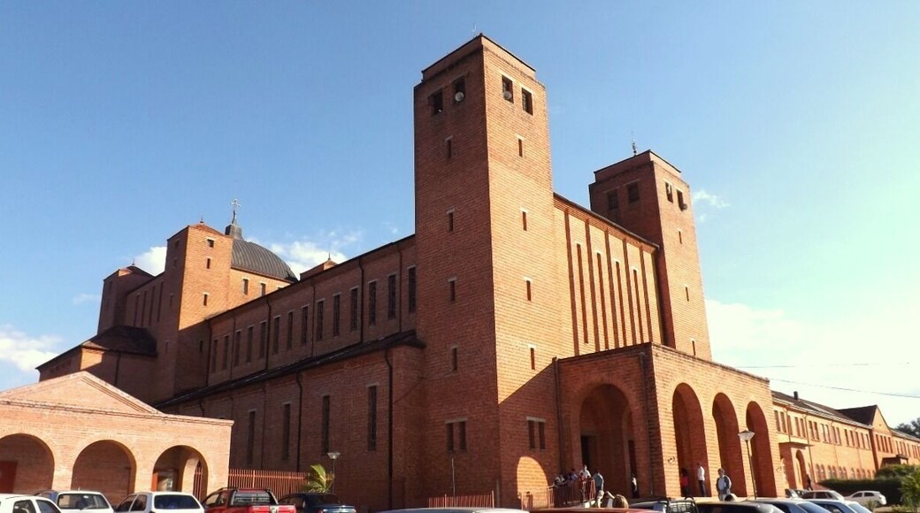 Abadia (Cisterciense) de Nossa Senhora da Santa Cruz, na cidade de Itaporanga, São Paulo, Brasil.Built from the year 1936 by monks of Europe, the building of the abbey serves as a space for mass, hospitality and the formation of monks and priests. Designed by a German architect, the 8,540-square-foot space impresses with its size and beauty.