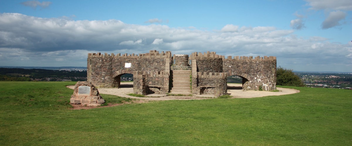 The toposcope on top of Beacon Hill, a constituent hill of the Lickey Hills Country Park. The toposcope has views over the city of Birmingham and surrounding areas