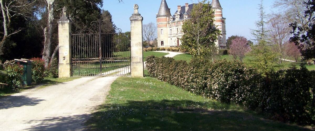 Château de Rayne-Vigneau in Bommes (Gironde, France)