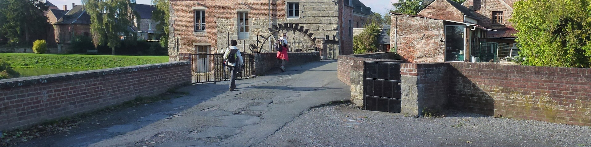 This building is inscrit au titre des Monuments Historiques. It is indexed in the Base Mérimée, a database of architectural heritage maintained by the French Ministry of Culture, under the reference PA59000110 .