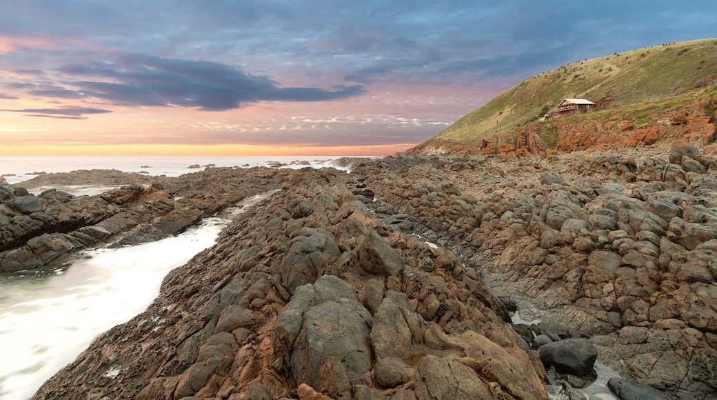 Great place for a sunset and to see some rocks that experienced glaciation.