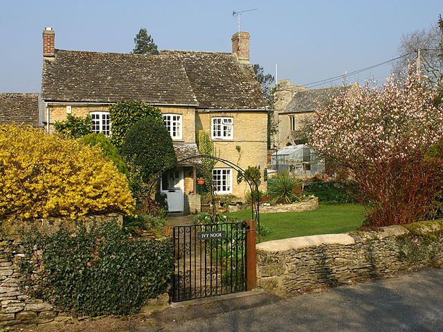 Kencot, Ivy Nook Ivy Nook at Kencot, with St. George's Church in the background.