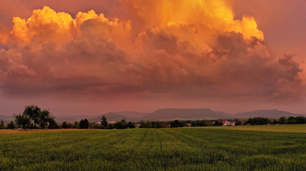 Gewitterwolken über Weilheim