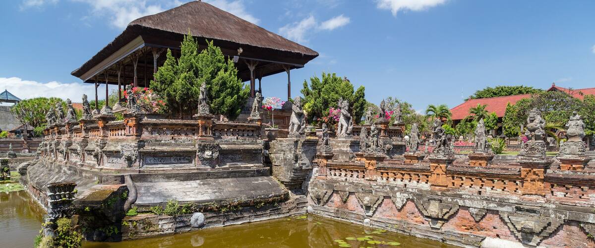 Kertha Gosa Pavilion in Klungkung Palace, Semarapura , Shutterstock ID 354303821, Purchase Order: SP-2096, Order Number: SP-2096 Go Guides, Client/Licensee: Hotels.com, Other: Supattra Laoreiam