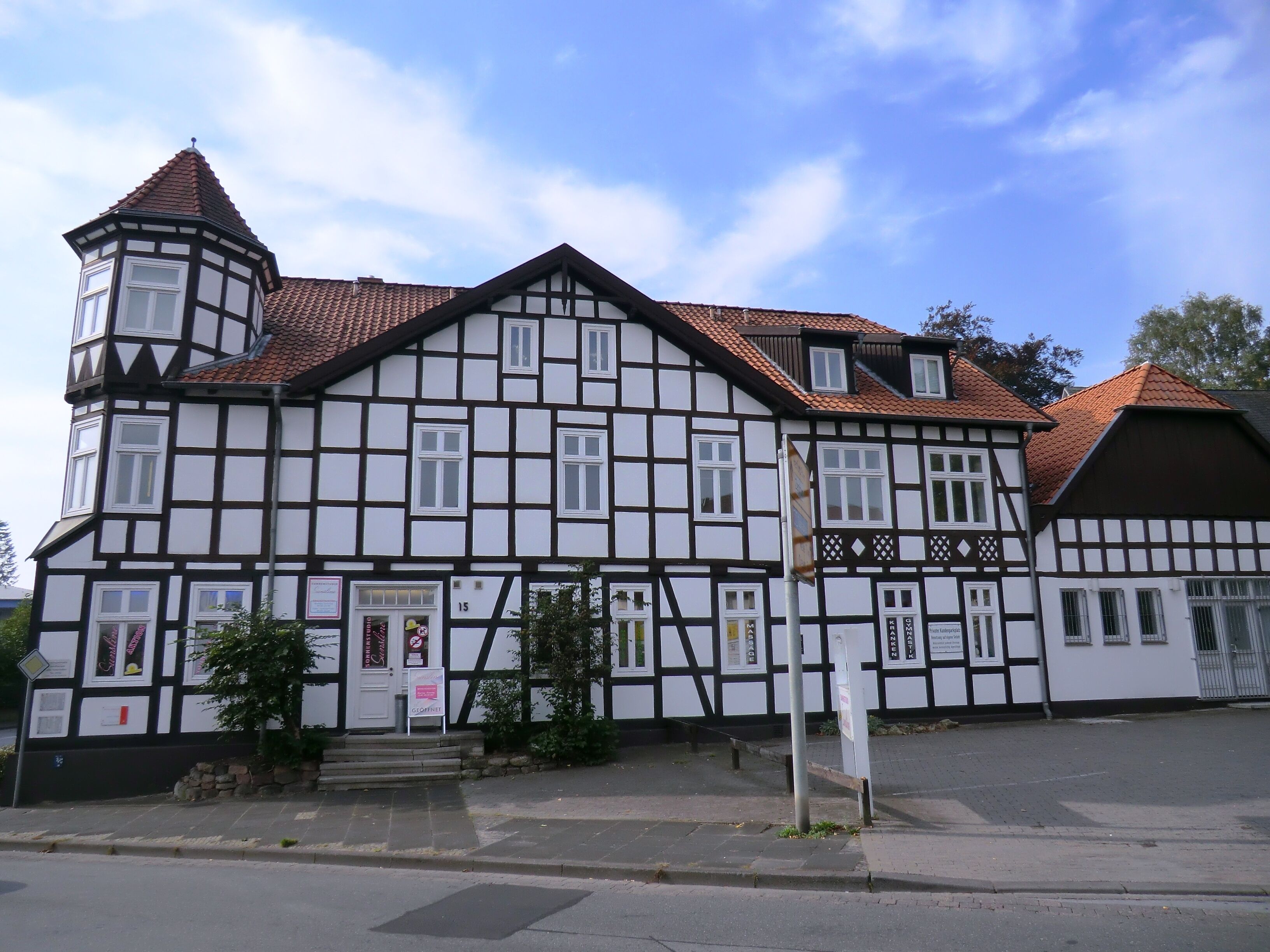 This is a photograph of an architectural monument. It is on the list of cultural monuments of Enger, no. 7