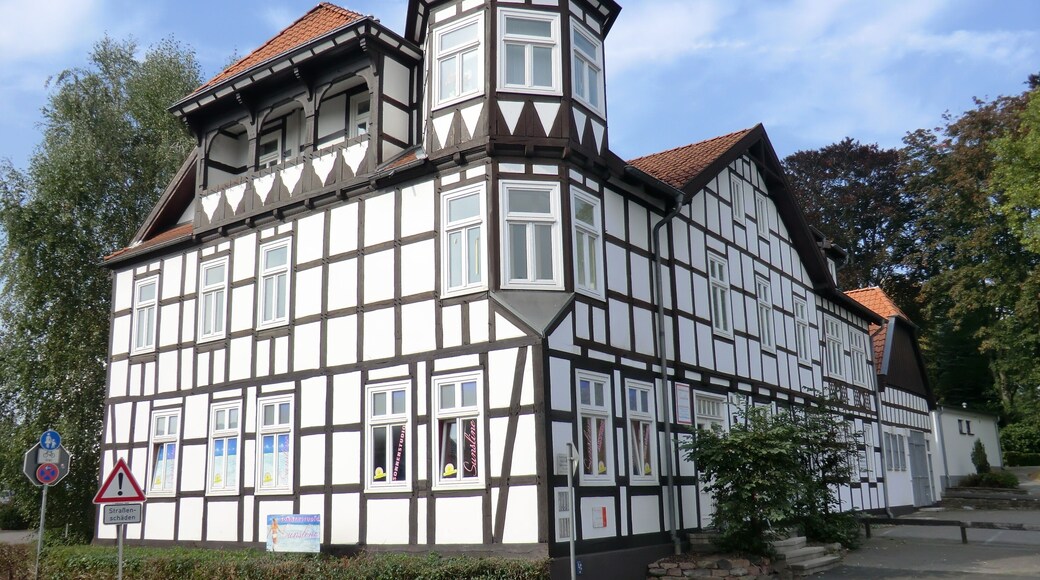 This is a photograph of an architectural monument. It is on the list of cultural monuments of Enger, no. 7