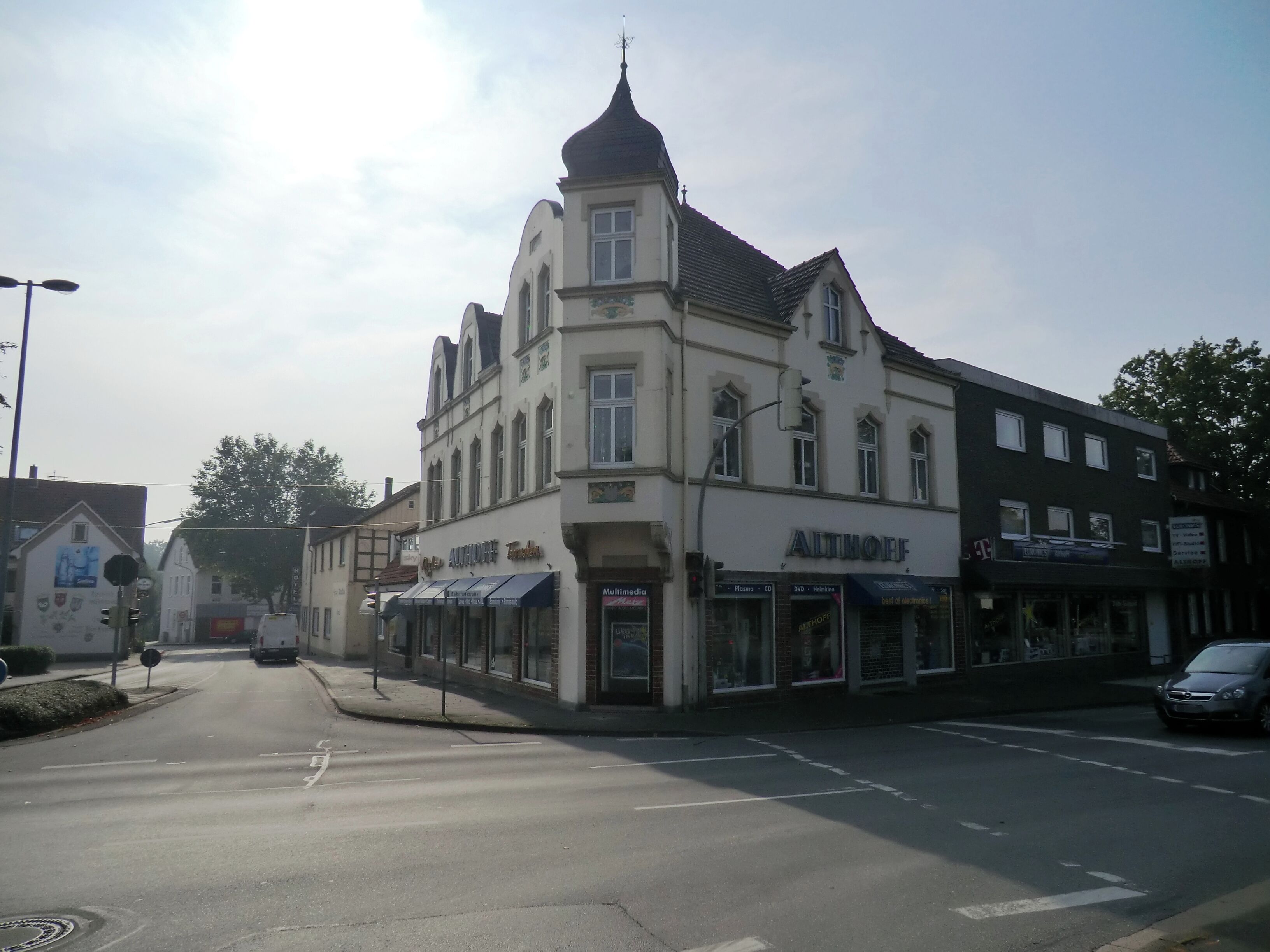 Fassaden des Gebäudeteils zur Bünder u.Bahnhofstraße, Radio Althoff