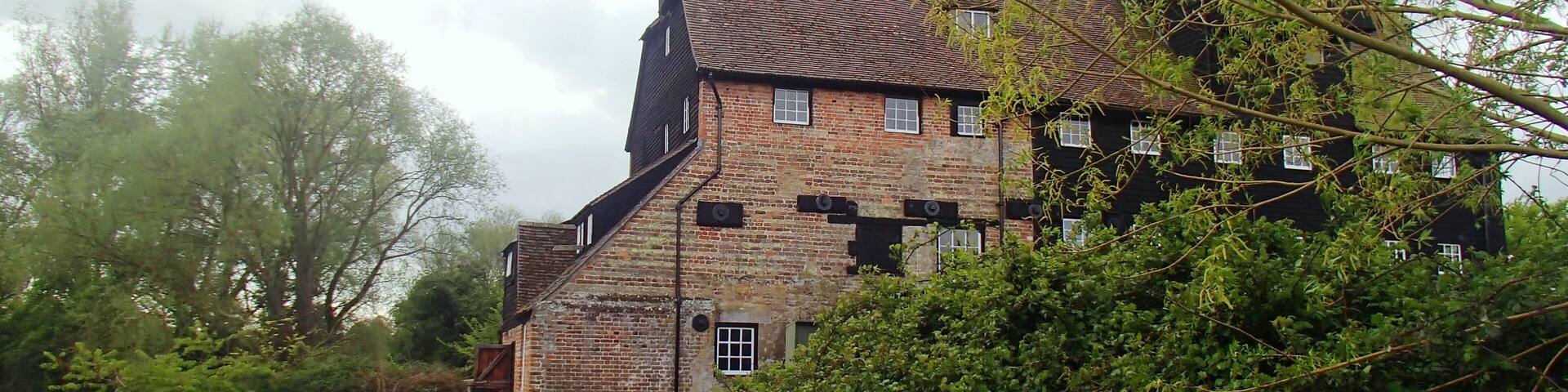 HOUGHTON MILL Wikidata has entry Q17543851 with data related to this building.