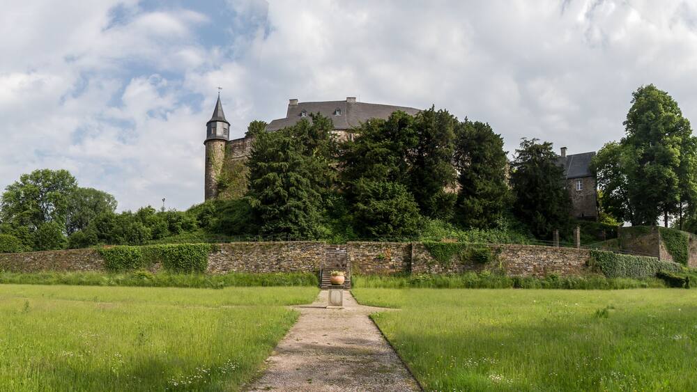 castle hohenlimburg high definition panorama