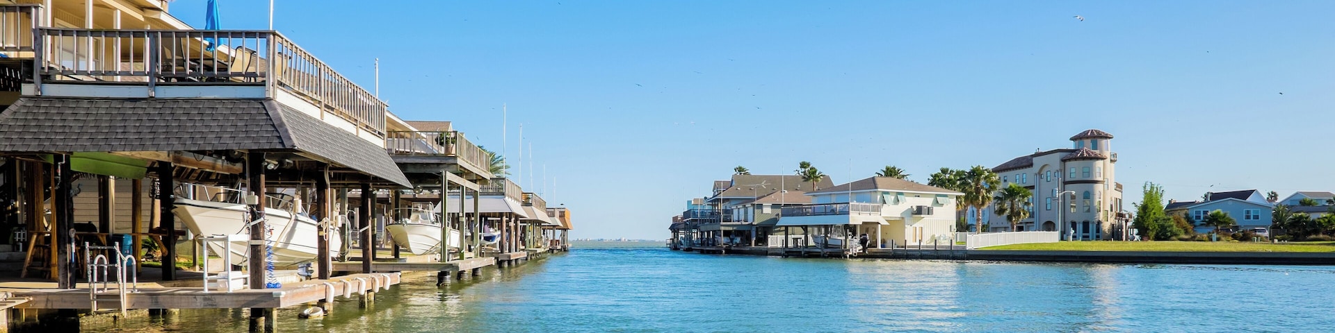 Waterfront community on the Texas Gulf coast near Galveston.