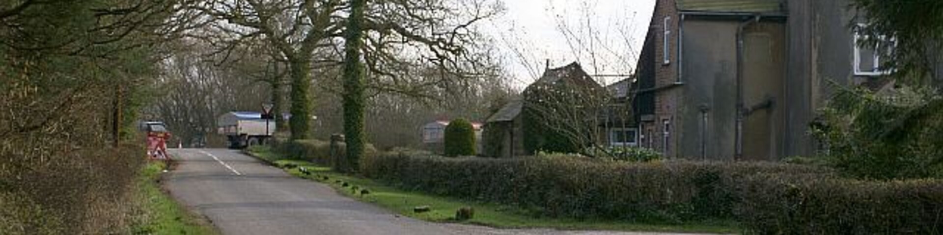 End of Windmill Lane The road junction of Windmill Lane and the busy A515.