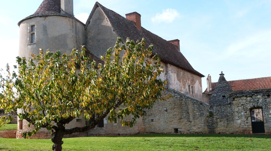 Corps de bâtiment appelé château de Bouscary et faisant partie de l'ensemble du château de Couanac (Varaire)