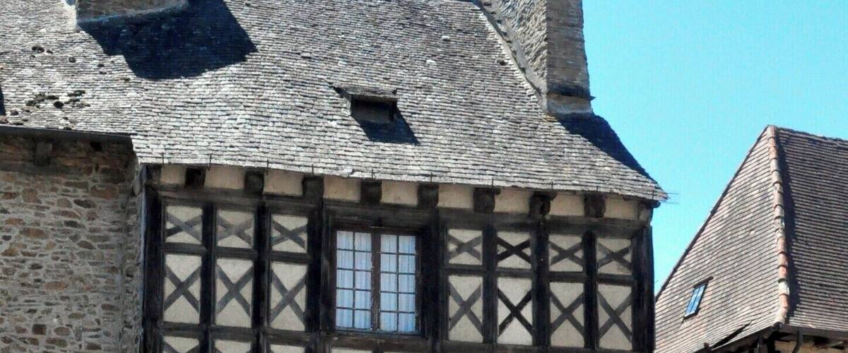 This 'plus beau village' is a little off the beaten track, but worth a visit. Its eponymous chateau is privately owned and left to ruin above the village, but the beautiful small river winds through it and there is a lovely park by the river with picnic tables and a couple of restaurant/bars. Apparently they hold a famous barbecue or two there in summer.