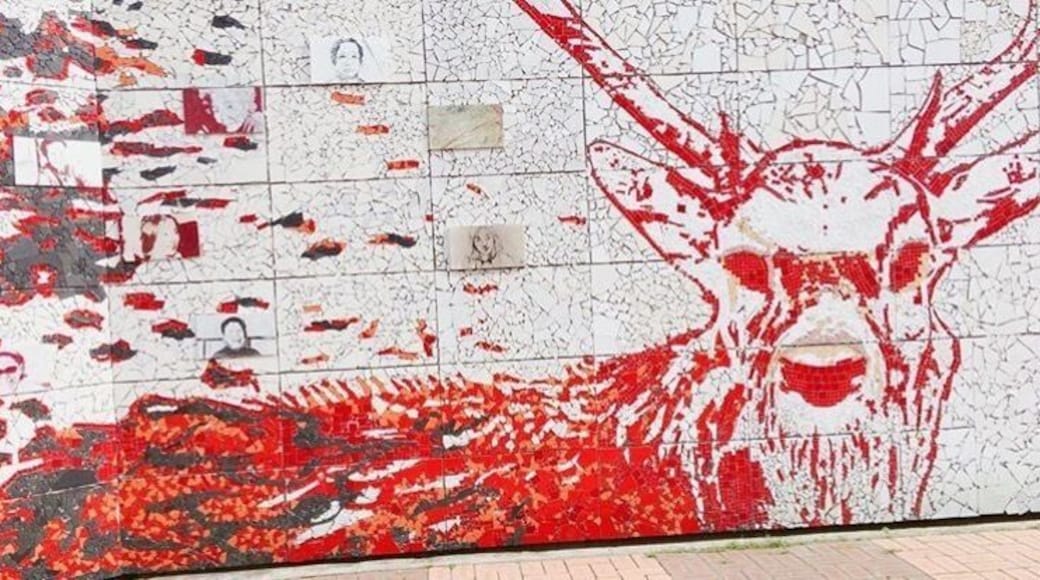 Sorokdo is a small island. The deer is significant because Sorokdo literally means 'little deer island'. This island has a sad history but today the island is a beautiful place where people come to pay respects and remember the history of the island.
#stunningstructures