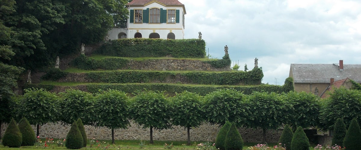 Heinrichsburg, a 18th century garden house, in Seusslitz (Nünchritz, Meissen district, Saxony)