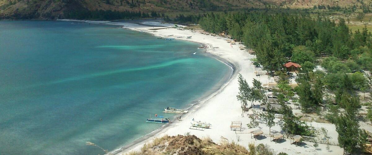 Nagsasa Cove, Zambales.
Taken three years ago when we travelled for a weekend. We went hiking and camping and this was Nagsasa's view from the hills. #beach #island #nature #choosephilippines