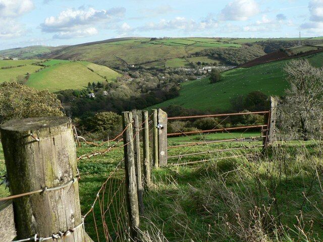 Across the Ogwr Valley toward Pont-yr-awel
