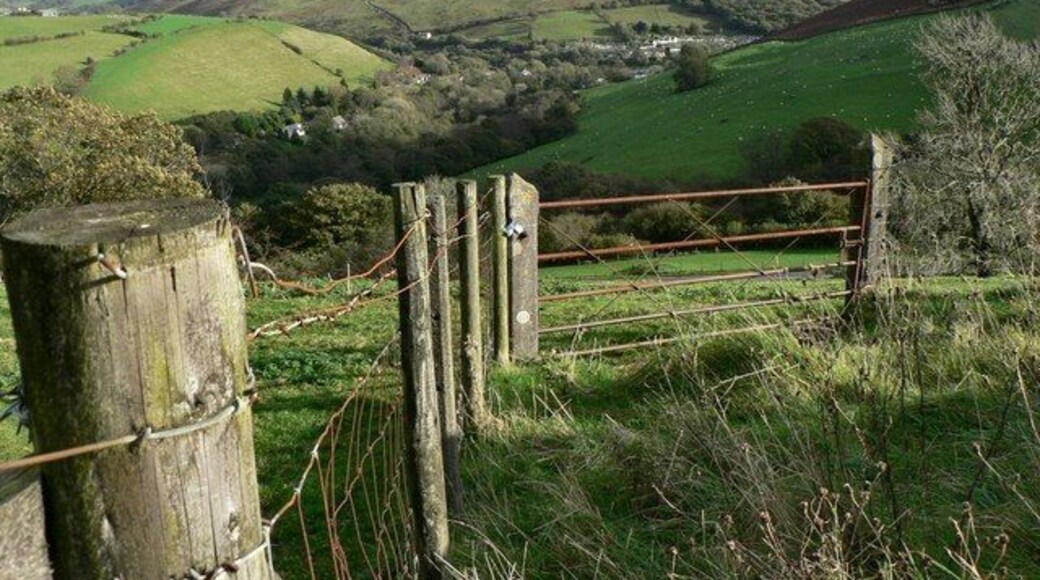 Across the Ogwr Valley toward Pont-yr-awel
