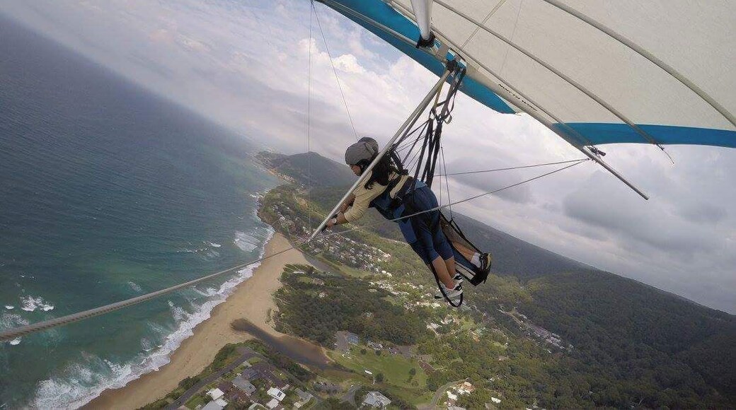 Third time lucky...Mother Nature finally let us fly.
Daunting when you get to almost the edge, until the wind picks you up and you get sidetracked from your nerves with the bird's eye view of the place.