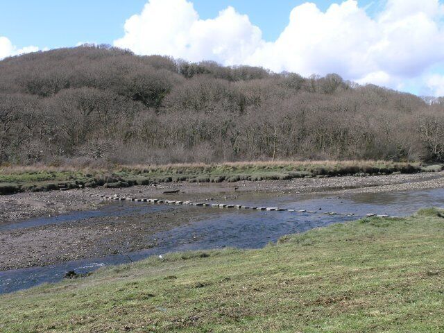 Stepping stones over the Cresswell As has been shown in other pictures submitted here, this location is definitely not crossable 24 hours a day as the river is tidal here and the stepping stones are only accessible during low tide. Based on what I could see, they're uncrossable for about 3 hours each high tide making them unusable for about 6 hours in each day. They do form part of the Landsker Borderlands Trail.