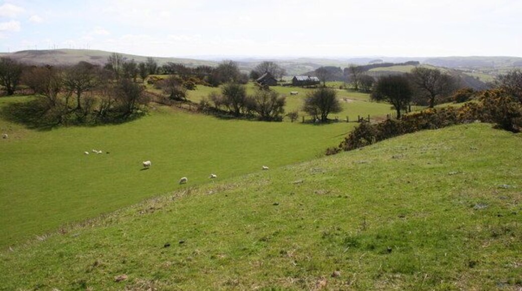 Erglodd A view from the hillside above Coed Erglodd which straddles four grid squares!