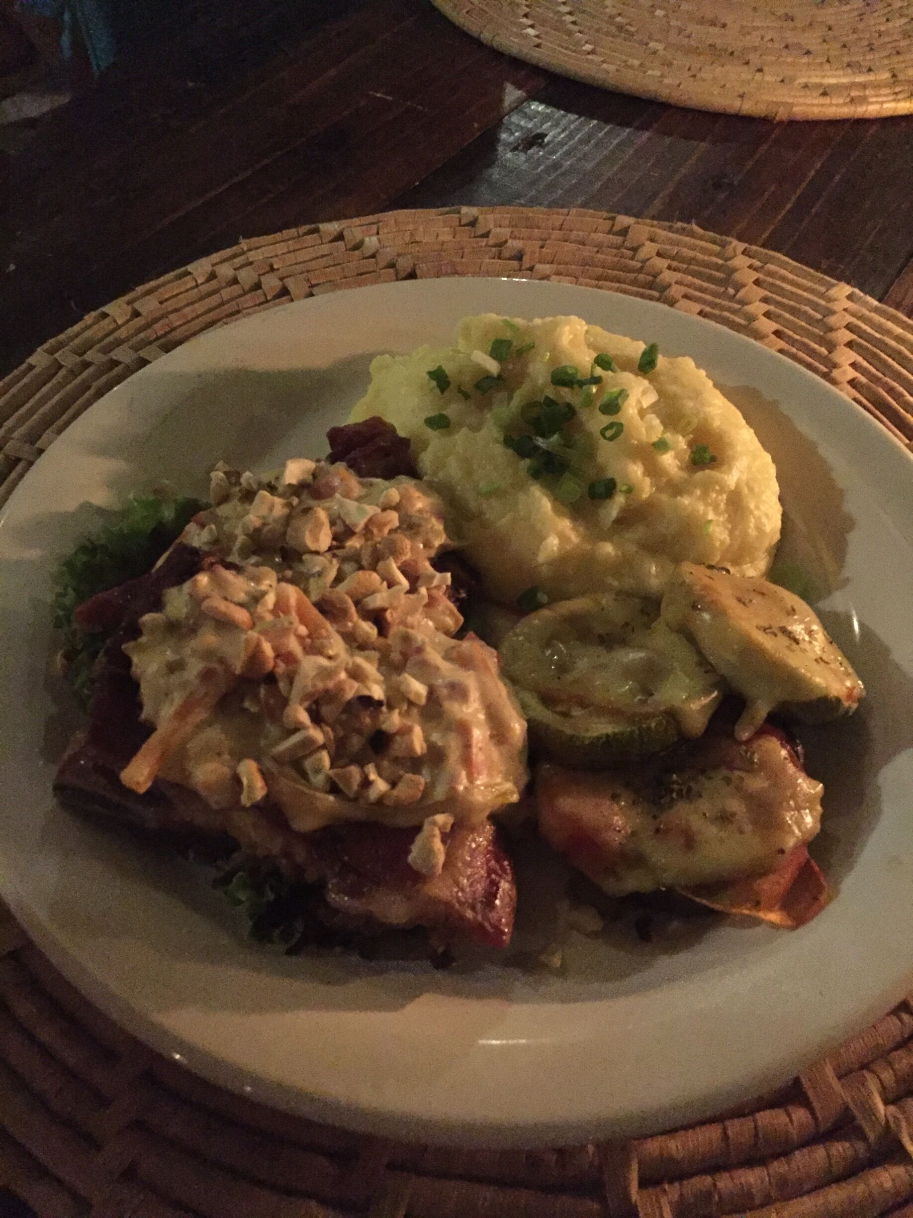 Costillita de cerdo con puré