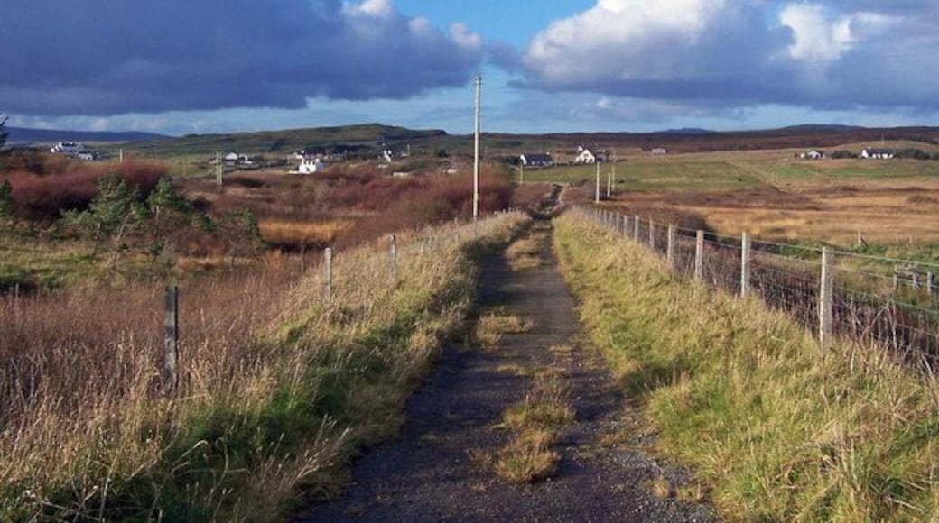 Old road through Ose The old single track roads on Skye have mostly been replaced by modern highways often built alongside the original route.