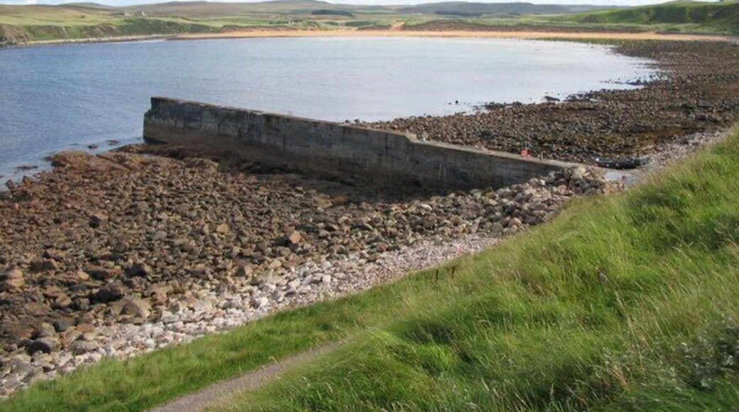 Portskerra Jetty A view looking southeast over Portskerra jetty into Melvich Bay.