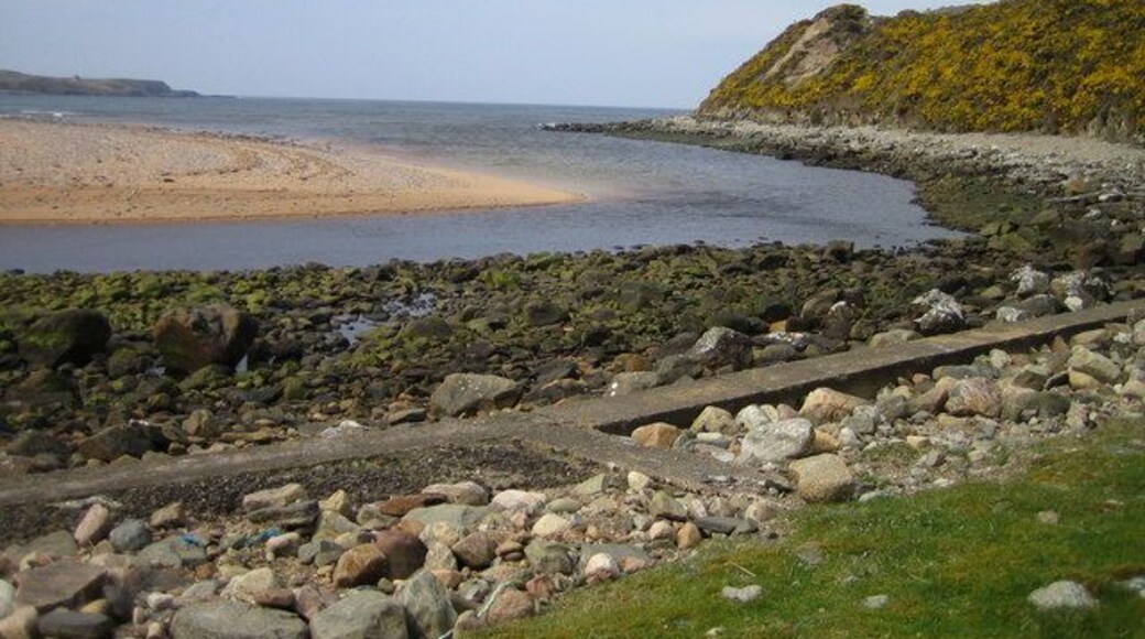 Melvich Bay. Mouth of the river Halladale and cliffs on the east side of Melvich Bay