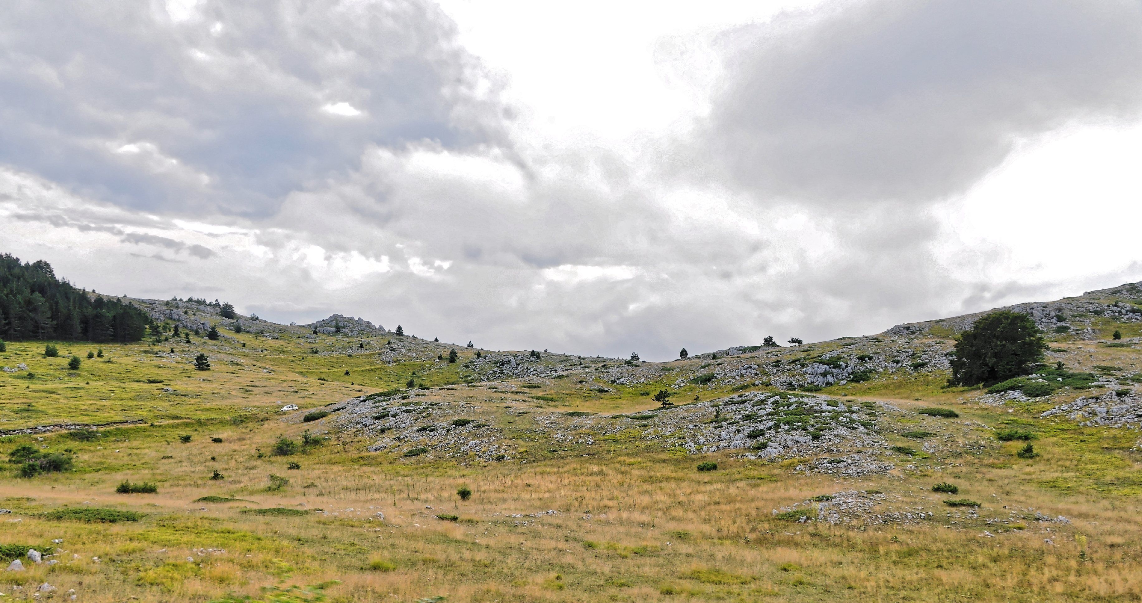 Campo Imperatore 2013 Dieses Foto entstand in Zusammenarbeit mit Stadtbesichtigungen.de Die Seiten Stadtbesichtigungen.de, der dazugehörige Reise Blog sowie die Facebookseite: Stadtbesichtigungen Rom dürfen dieses Bild für Ihre Veröffentlichungen ohne den Hinweis auf Wikipedia, Commons bzw der Lizenz verwenden. Die Verantwortlichen habe von mir (Ra Boe) die Originaldaten zur freien Verfügung übermittelt bekommen.