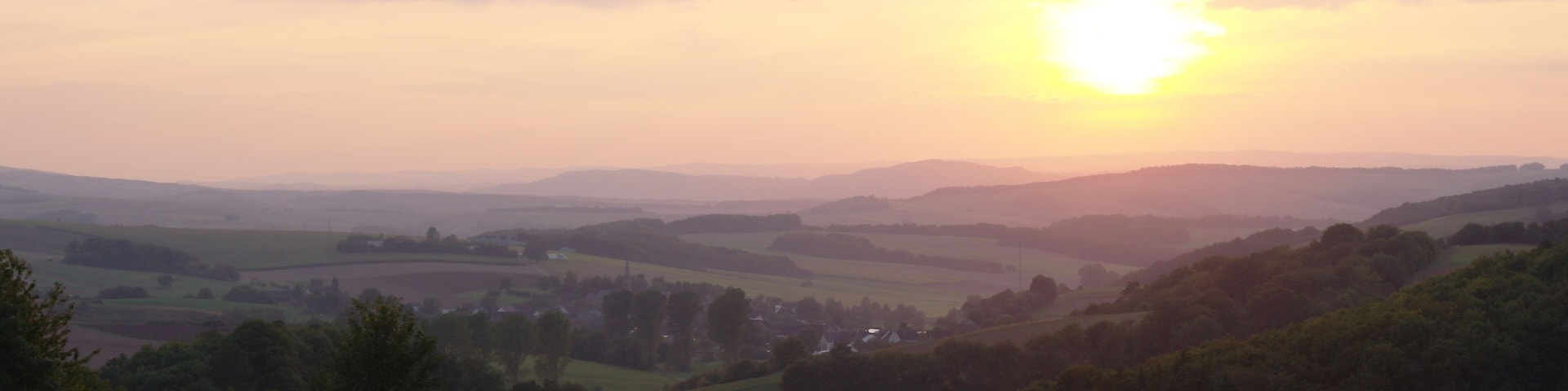SONNENUNTERGANG mit Blick nach LIMBACH