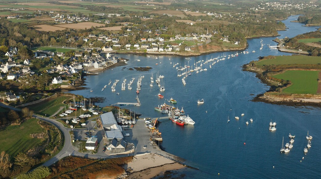 L'embouchure de l'Aber Ildut, Lanildut vue du ciel
