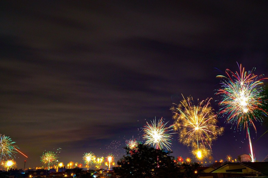 Just greeting everyone a Happy New Year!