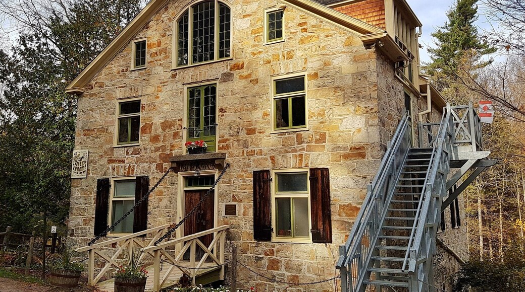 This beautiful grist-mill, located in Mississippi Mills just outside Ottawa, Canada, was constructed in 1830 by a Scottish pioneer. Restored 100 years later its now used to host special events such as local art shows. The mill is surrounded by beautiful forest filled with hiking trails. #InStone