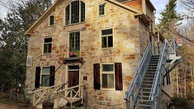 This beautiful grist-mill, located in Mississippi Mills just outside Ottawa, Canada, was constructed in 1830 by a Scottish pioneer. Restored 100 years later its now used to host special events such as local art shows. The mill is surrounded by beautiful forest filled with hiking trails. #InStone