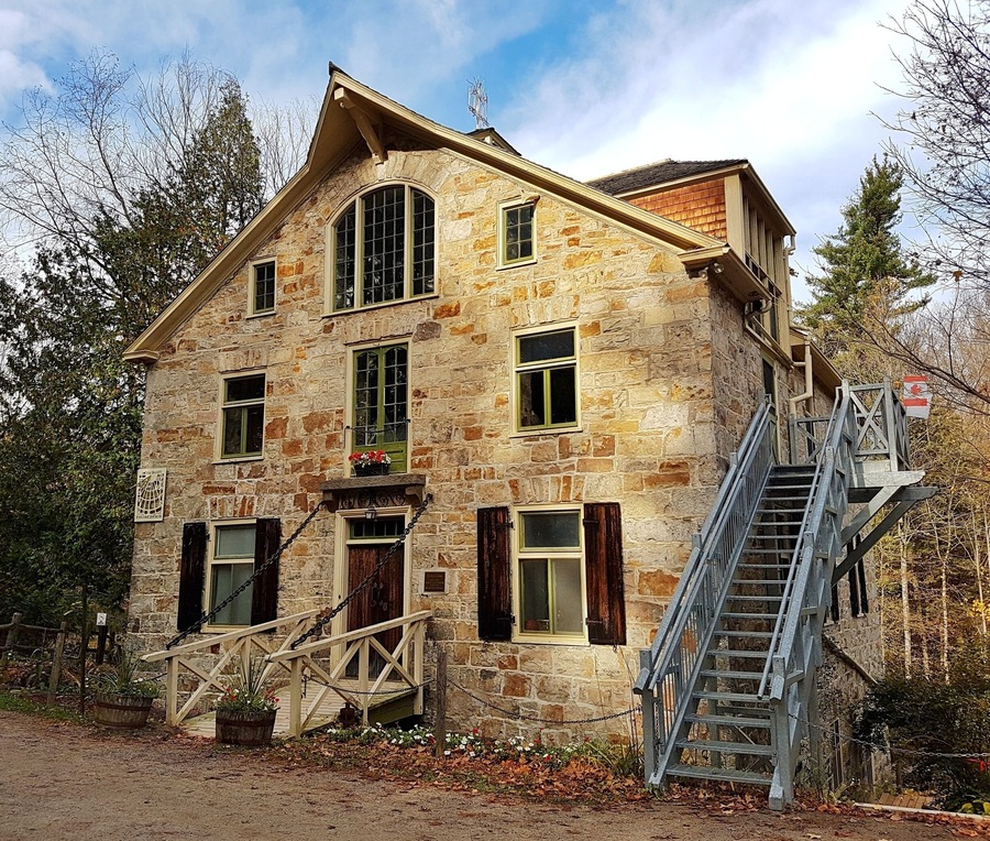 This beautiful grist-mill, located in Mississippi Mills just outside Ottawa, Canada, was constructed in 1830 by a Scottish pioneer. Restored 100 years later its now used to host special events such as local art shows. The mill is surrounded by beautiful forest filled with hiking trails. #InStone