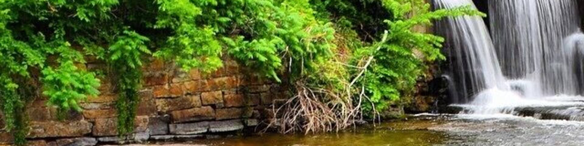 Beautiful falls in Almonte, Ontario, Canada. There is a walkway along the water, as well as a terrace where you can have a drink and some pub food. So summer! #weekendgetaway