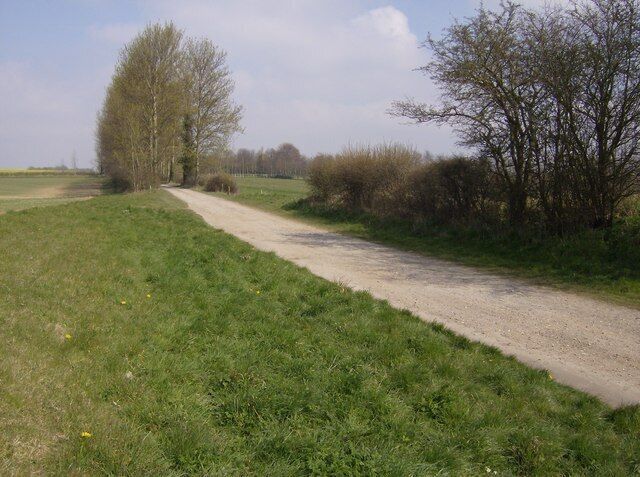 Disused railway Looking north, this is the track bed of the former line from Beccles to Haddiscoe Junction crossing the Aldeby peninsula. The through journey is now only possible via Lowestoft and Aldeby is not reachable by railway.