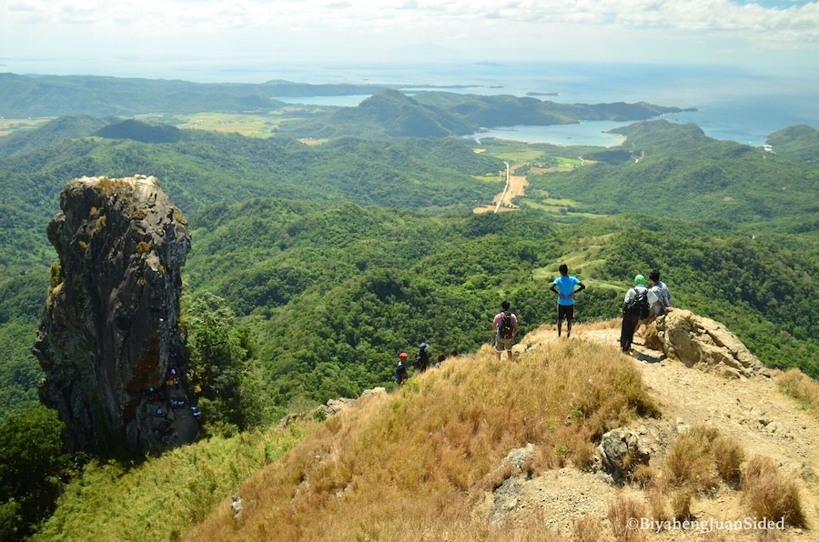 On their way to the Monolith. 
Mt. Palay-Palay, Ternate, Cavite/ Nasugbu, Batangas. #explorethephilippineschallenge #fotografiaunited #LonelyPlanet #biyahengjuansided #mountainclimbing #picodeloro
For more information, pls go to this link:
http://biyahengjuansided.com/2016/02/11/travel-notes-pico-de-loro-mt-palay-palay-in-ternate-and-marogondon-cavite-and-nasugbu-batangas/
Follow biyahengjuansided:
Instagram: @biyahengjuansided 
Facebook: /biyahengjuansided