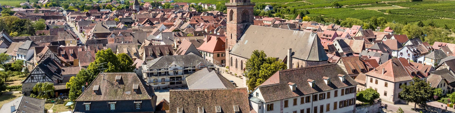 Vue aérienne du village de Bergheim, Alsace. L'un des plus beaux villages de France