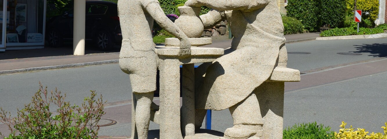 Das Töpferdenkmal in Tellingstedt